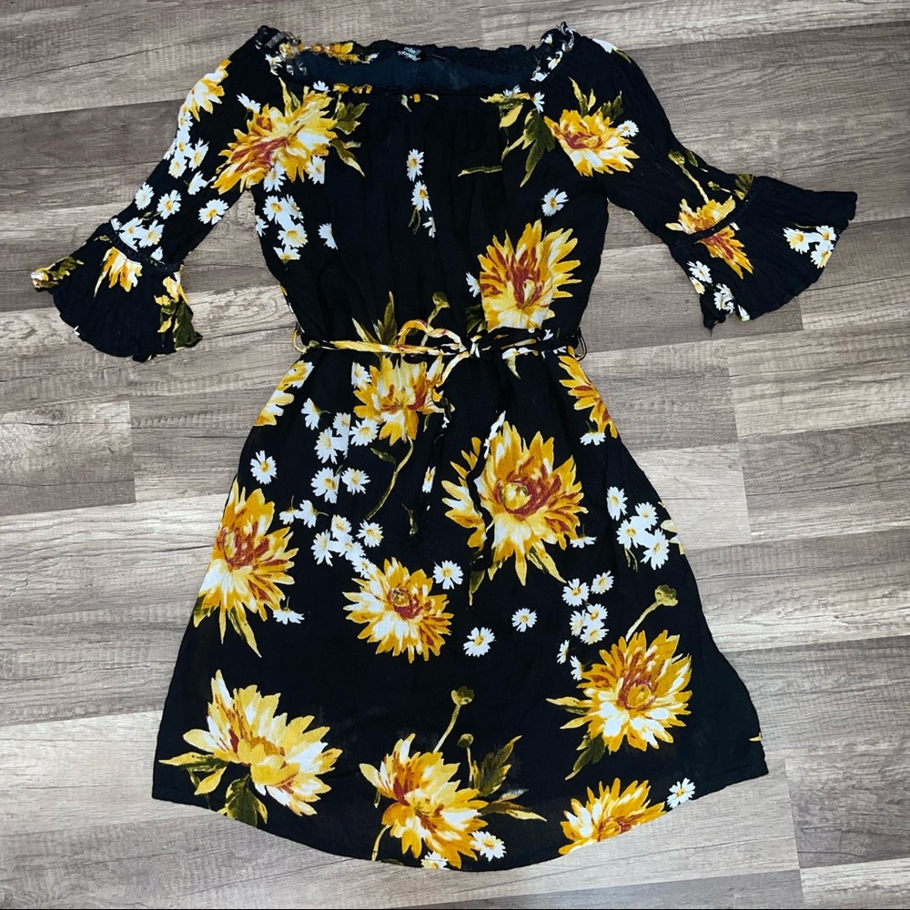‼️Black Floral Dress Size SMALL‼️